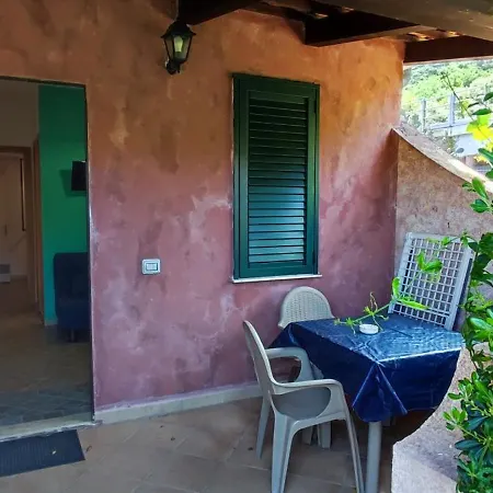 Residenza La Vigna Aparthotel 3*