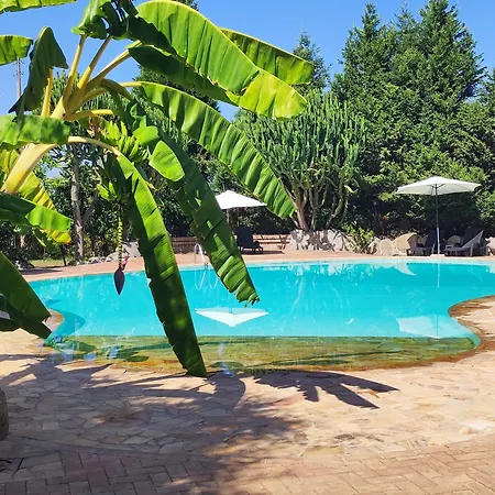 Residenza La Vigna アパートホテル 4*