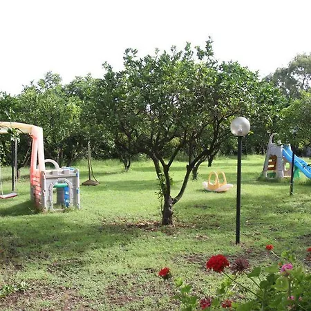 Residenza La Vigna アパートホテル パルゲリーア