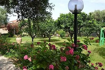 Residenza La Vigna Aparthotel 3*