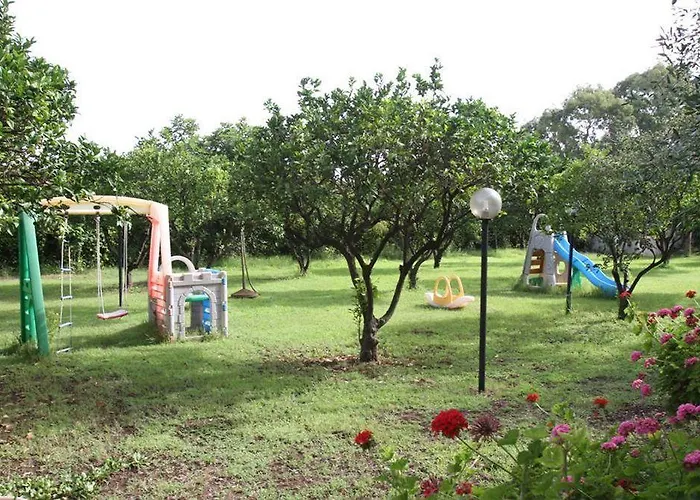 Residenza La Vigna מלון דירות פרגליה