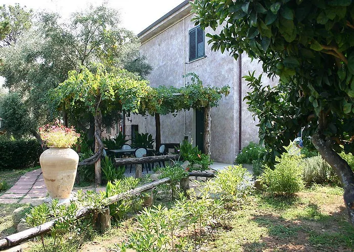 Residenza La Vigna מלון דירות פרגליה